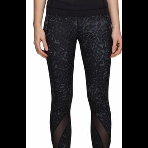 Lululemon Inspire Leggings, 7/8 style - size 4